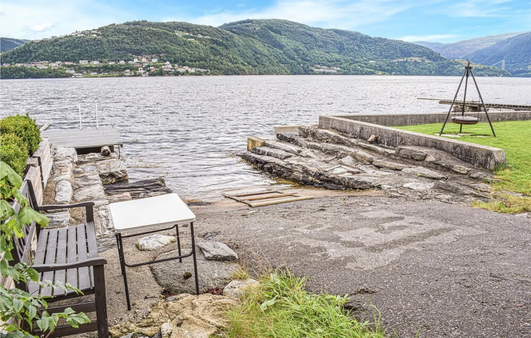 Amazing Home in Garnes With 4 Bedrooms and Wifi