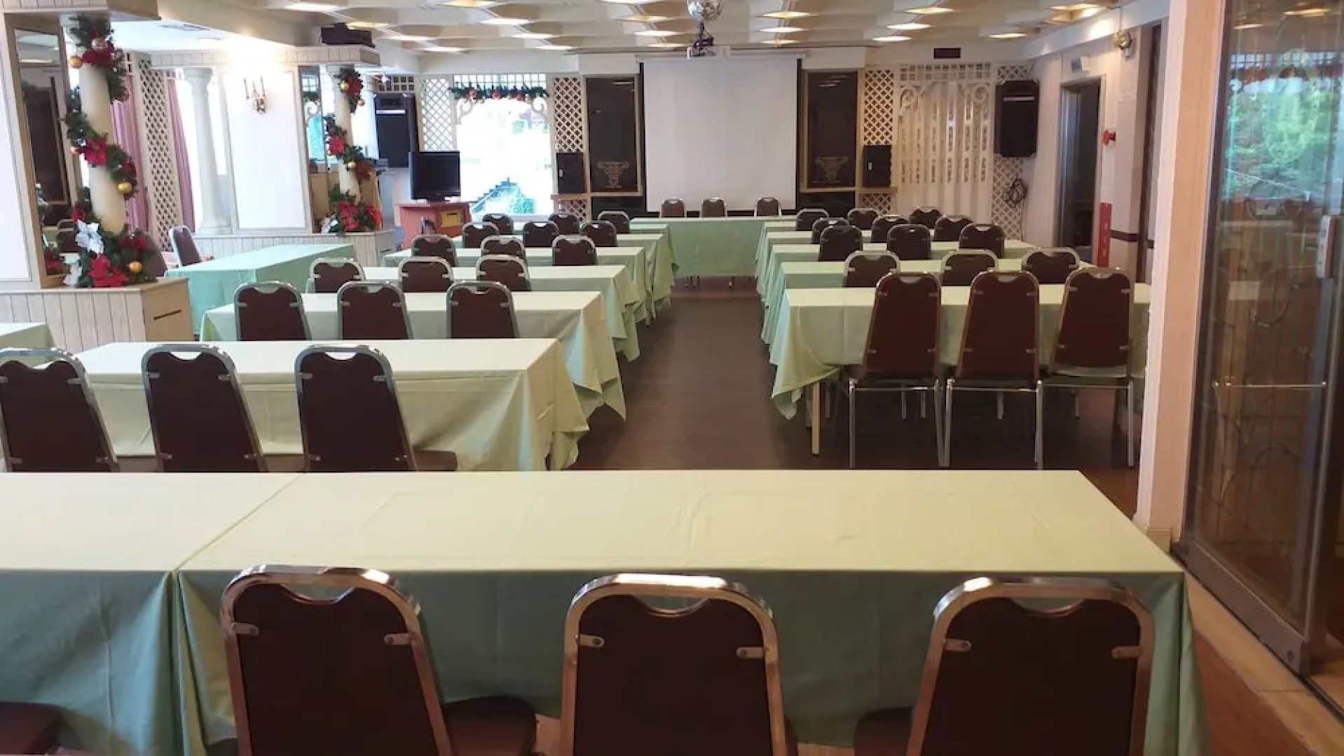 Utopia Holiday Hotel