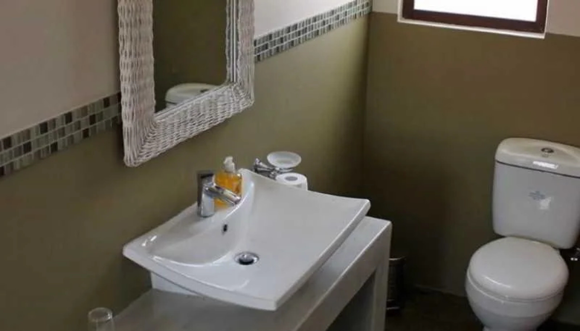 Uukwaluudhi Safari Lodge