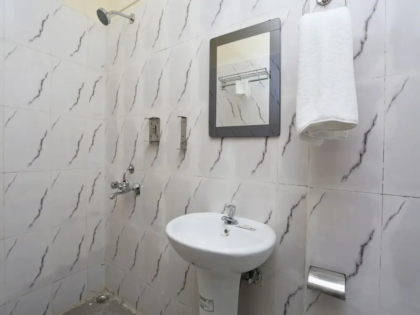 OYO Flagship 22805 Neemrana