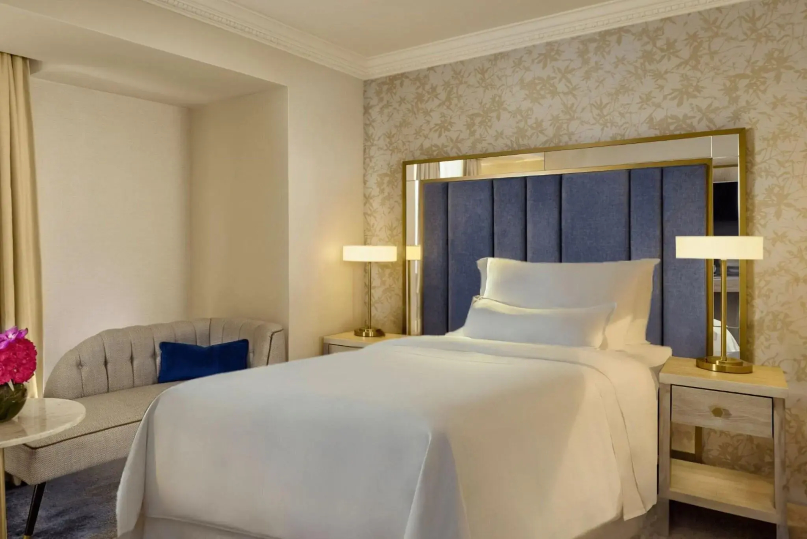 The College Green Hotel Dublin, Autograph Collection