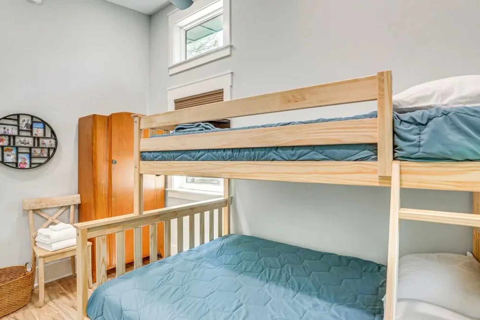 Peaceful Edisto Island Home, 1 Mi to State Park!