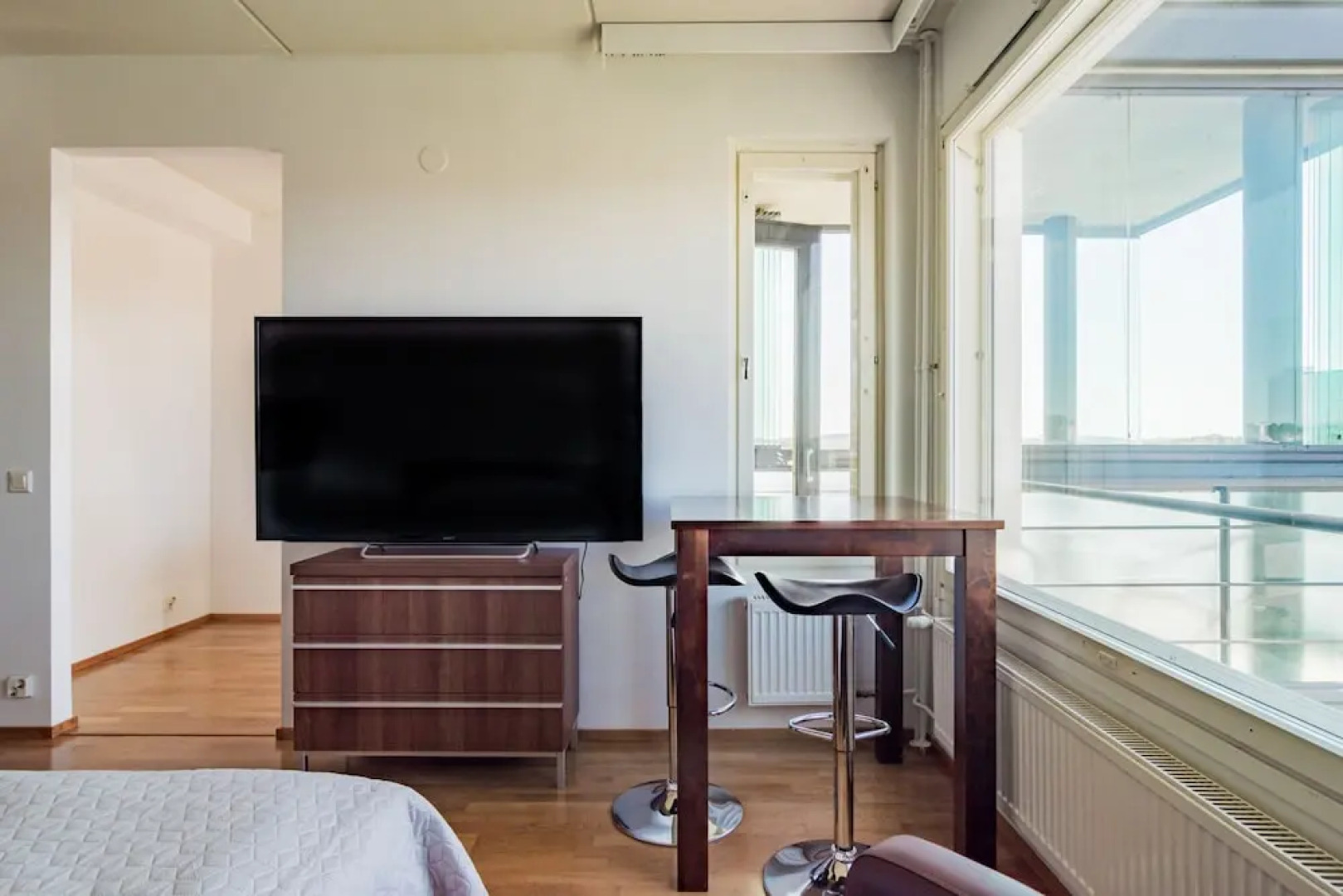 Local Nordic Apartments - Bald Eagle