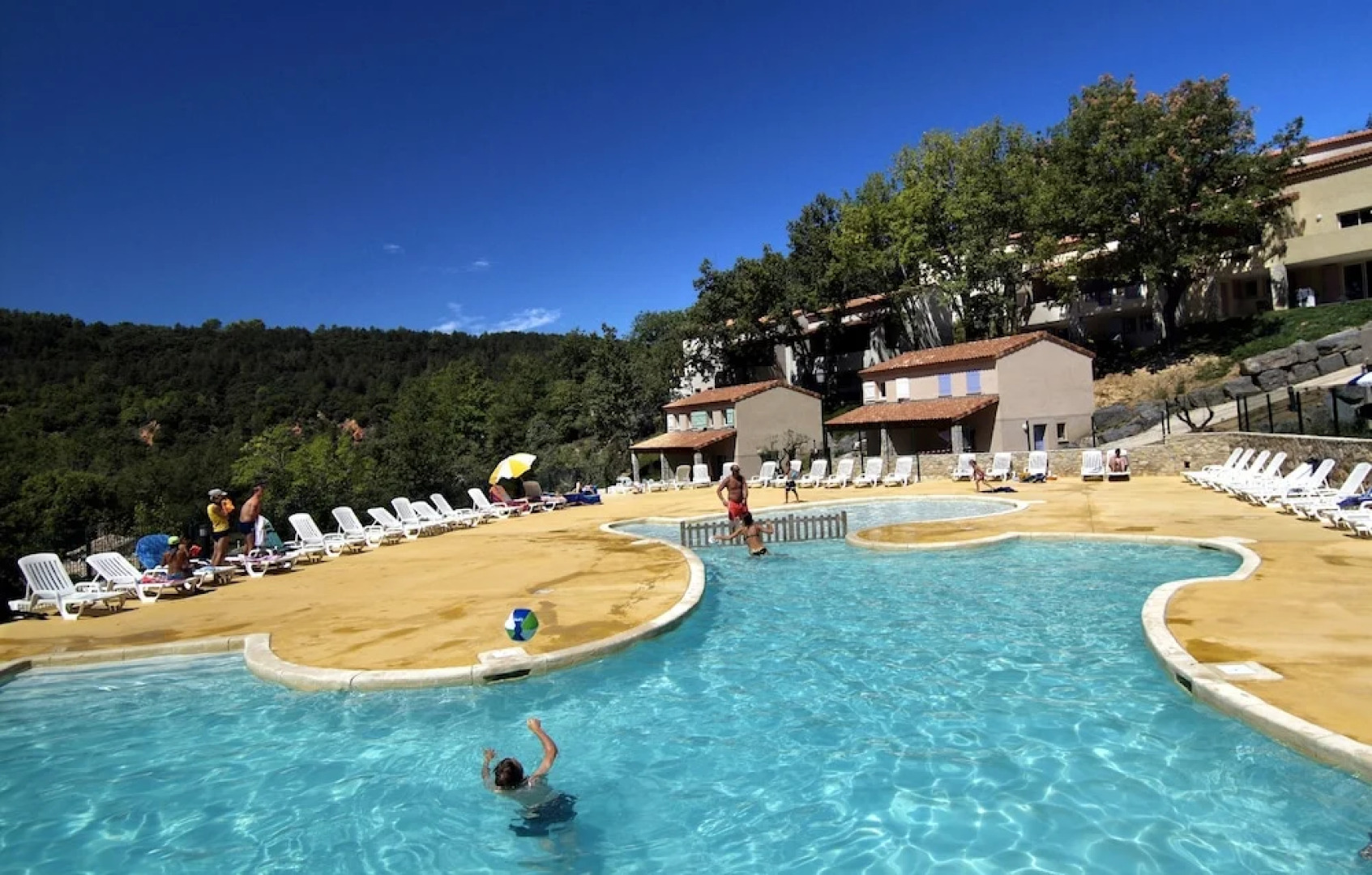 Résidence Club Odalys Le domaine des Hauts de Salavas