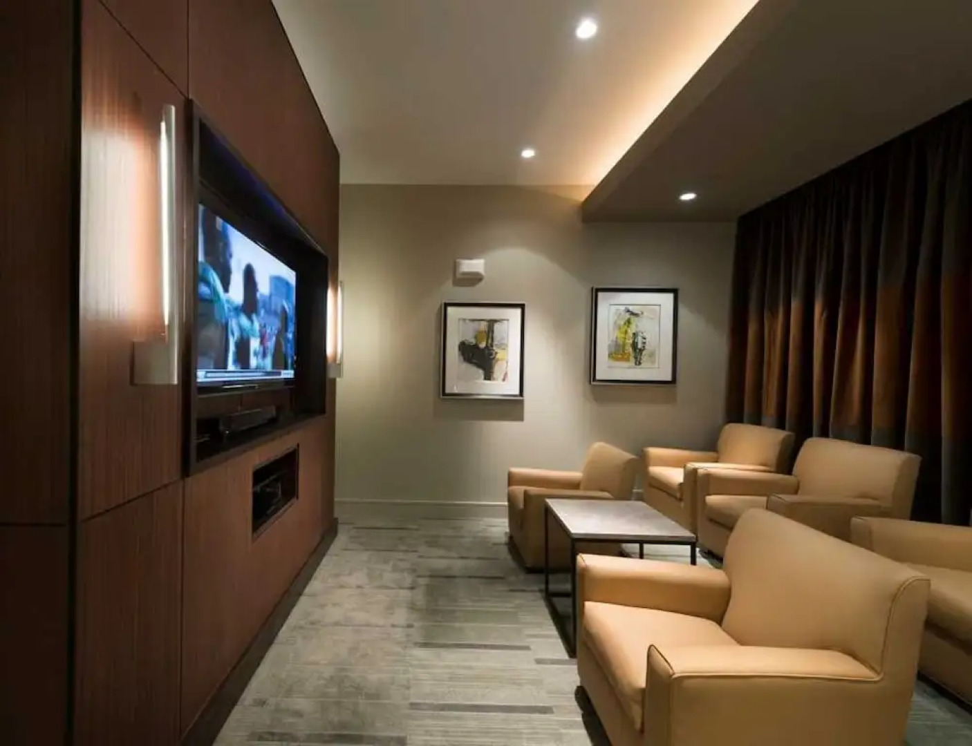 Global Luxury Suites at Toone Street