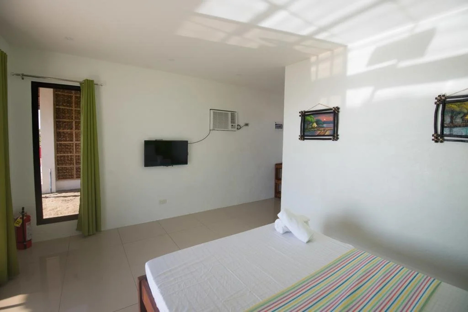 Footprints Beach Resort