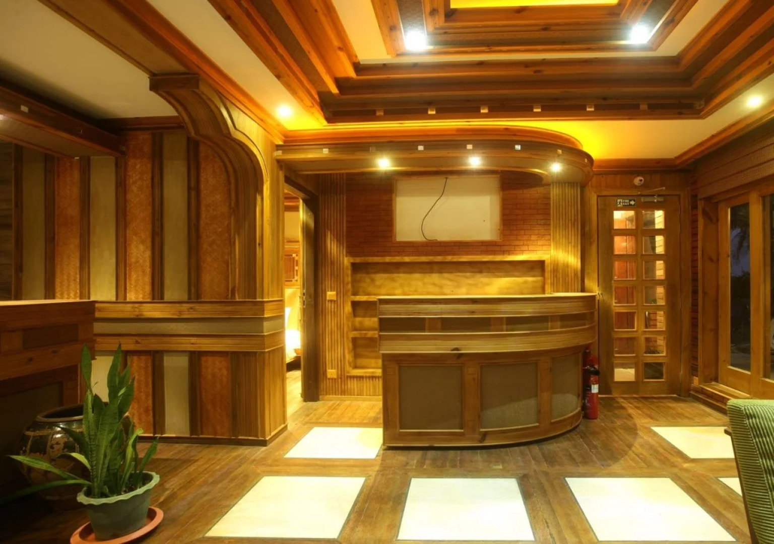 Eureka Serenity Athiri Inn