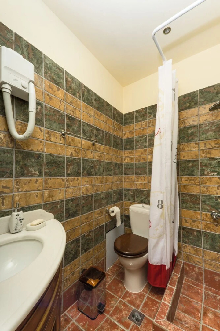 Self-catering Luxury Stone Holiday Villa With Infinity Pool and Panoramic View