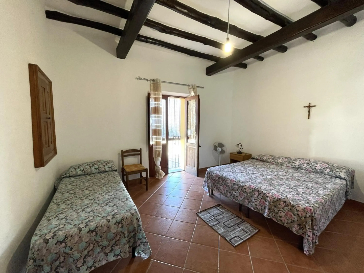 Casa Vittoria - panoramica in centro a Leni, Isola di Salina