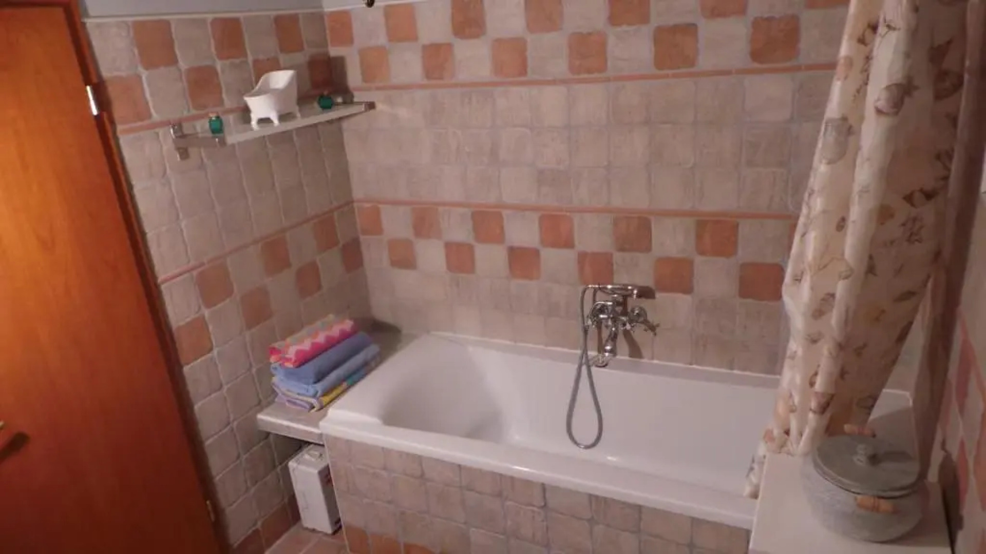 Keith Lakewood Villa