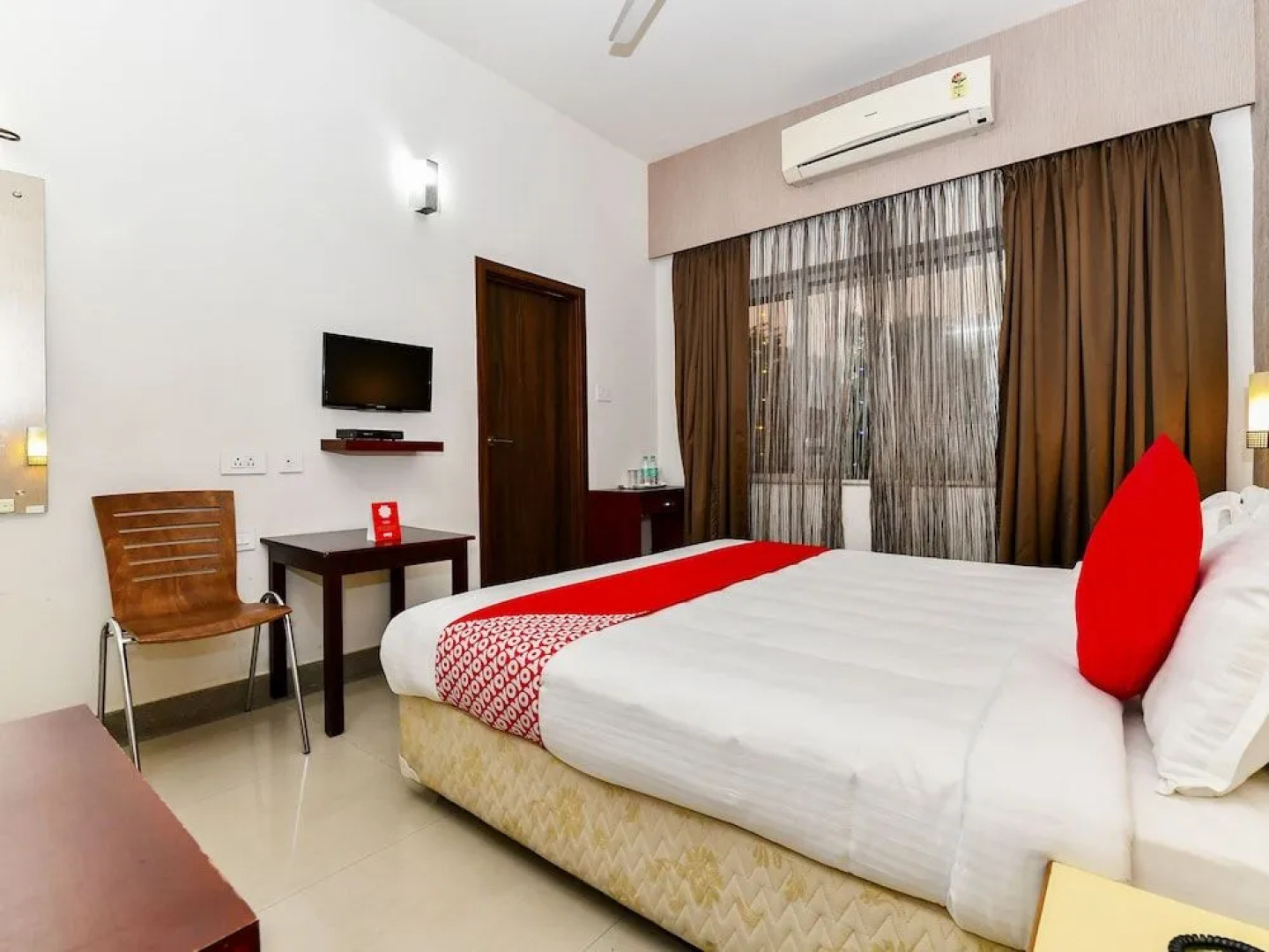 OYO 28129 Hotel Mjm International