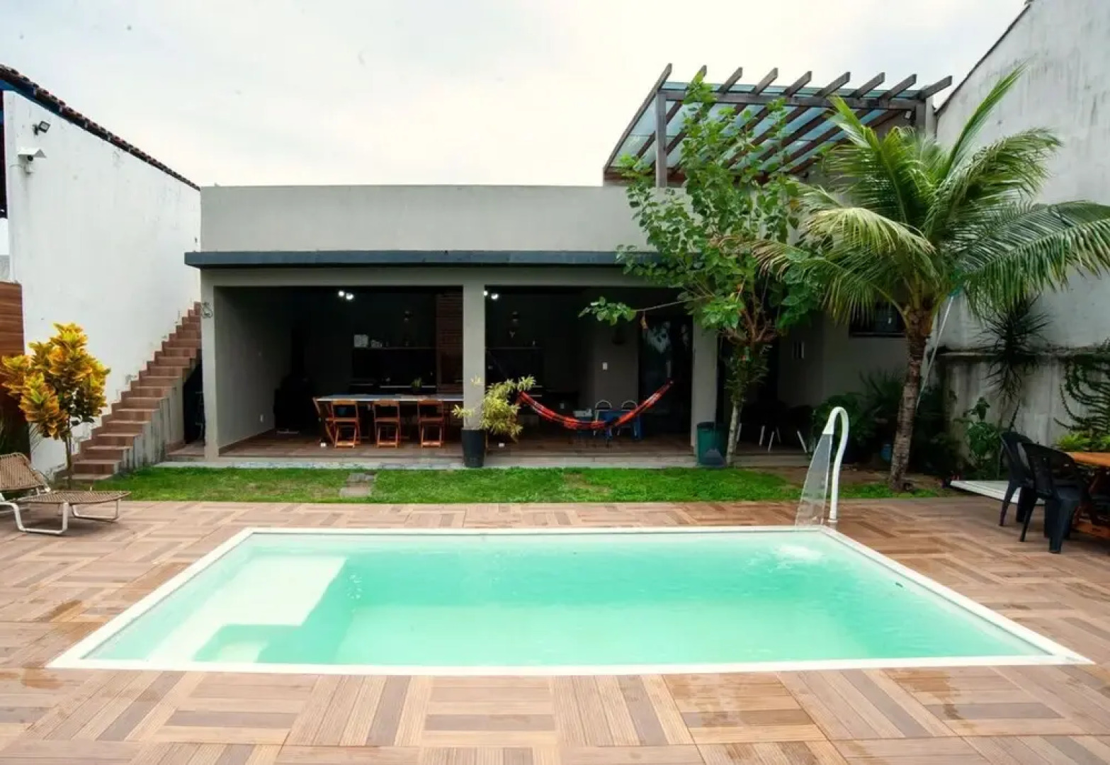 Casa pet Friendly c Piscina Churrasqueira e Wi-fi