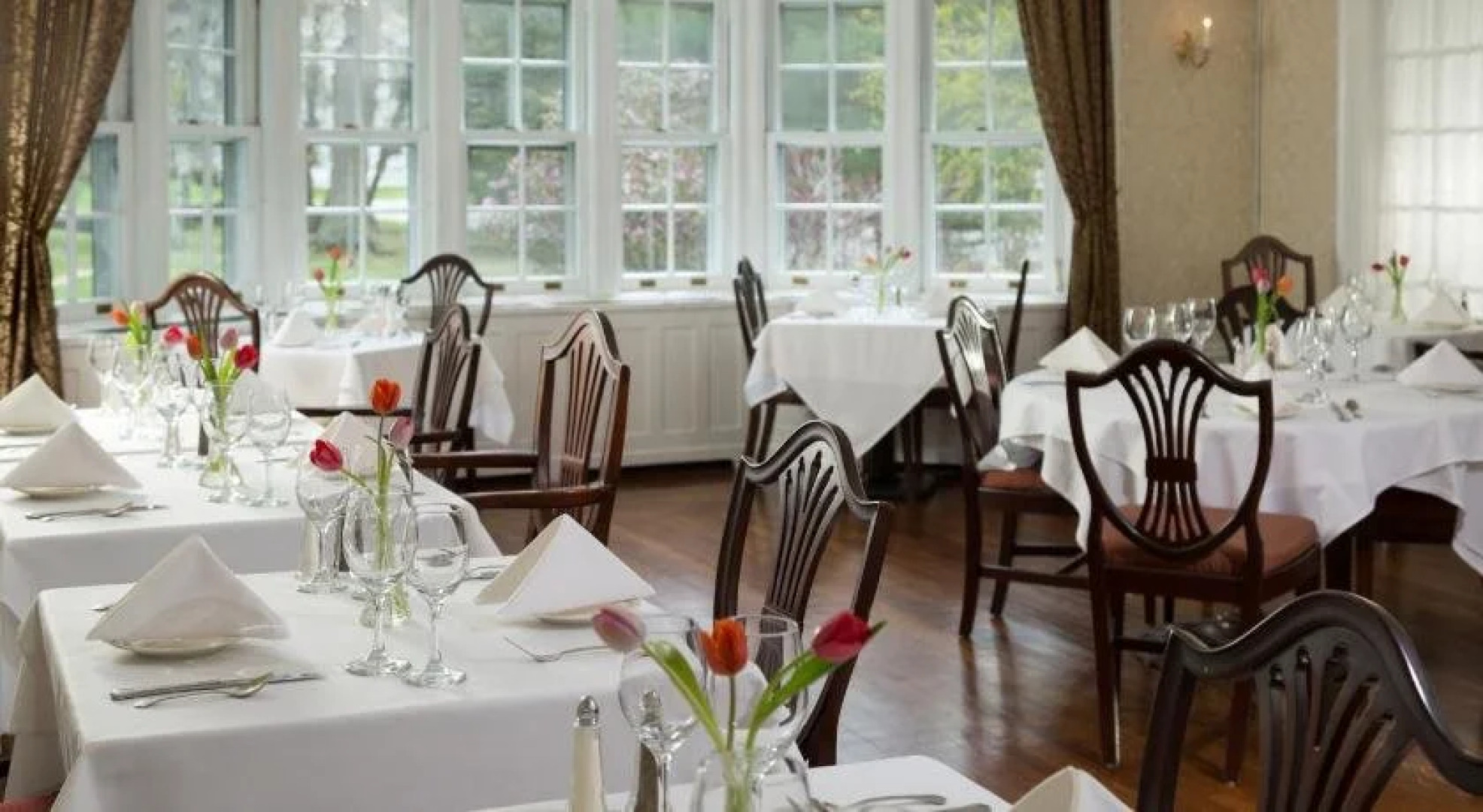 The Four Chimneys Inn