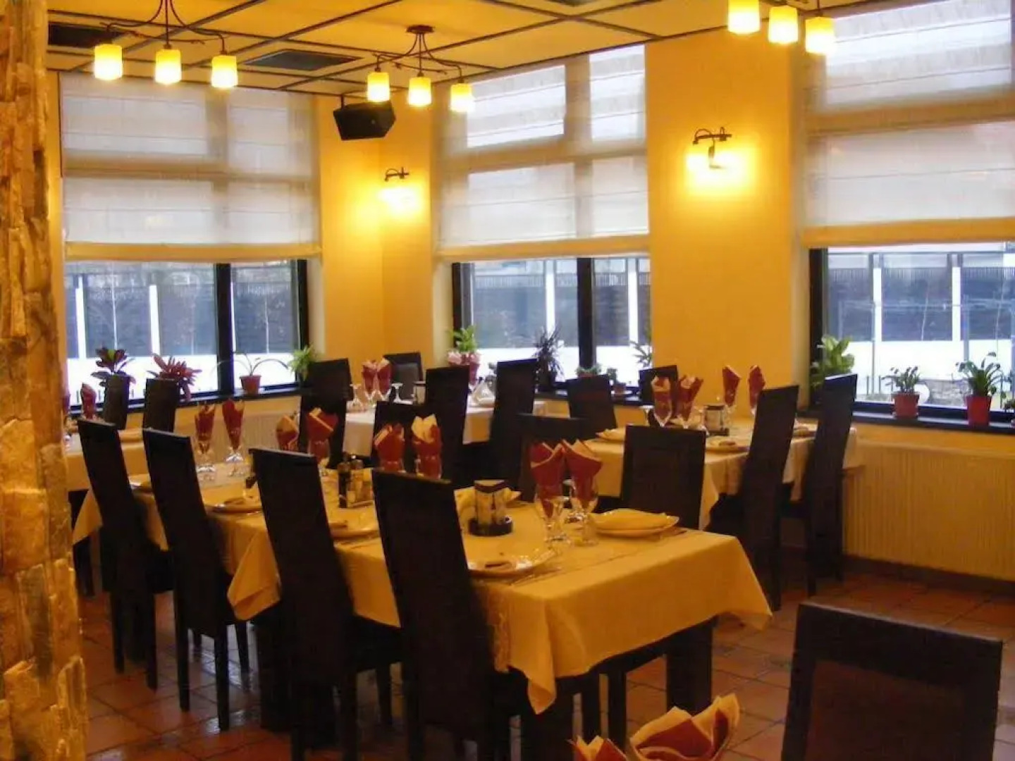 Hillden Lodge & Restaurant