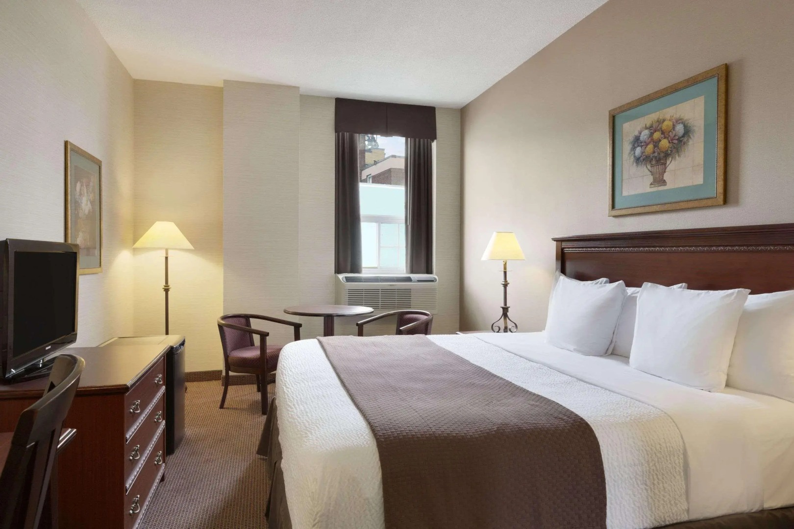 Days Inn by Wyndham Toronto East Beaches