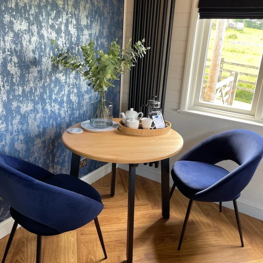 Cosy Lodge With Private Hot Tub in Tottergill Farm