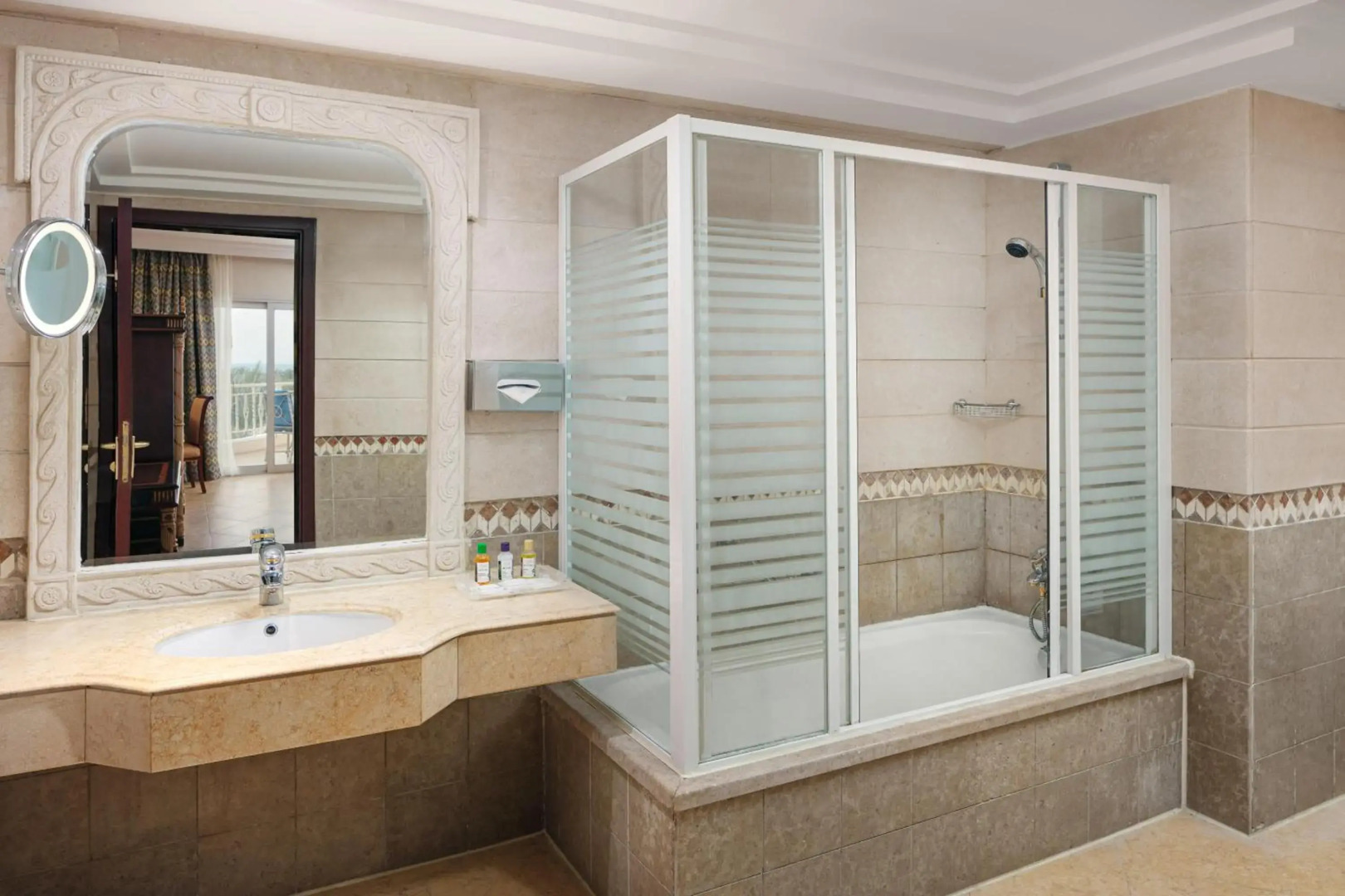 Palm Royale Resort - Soma Bay