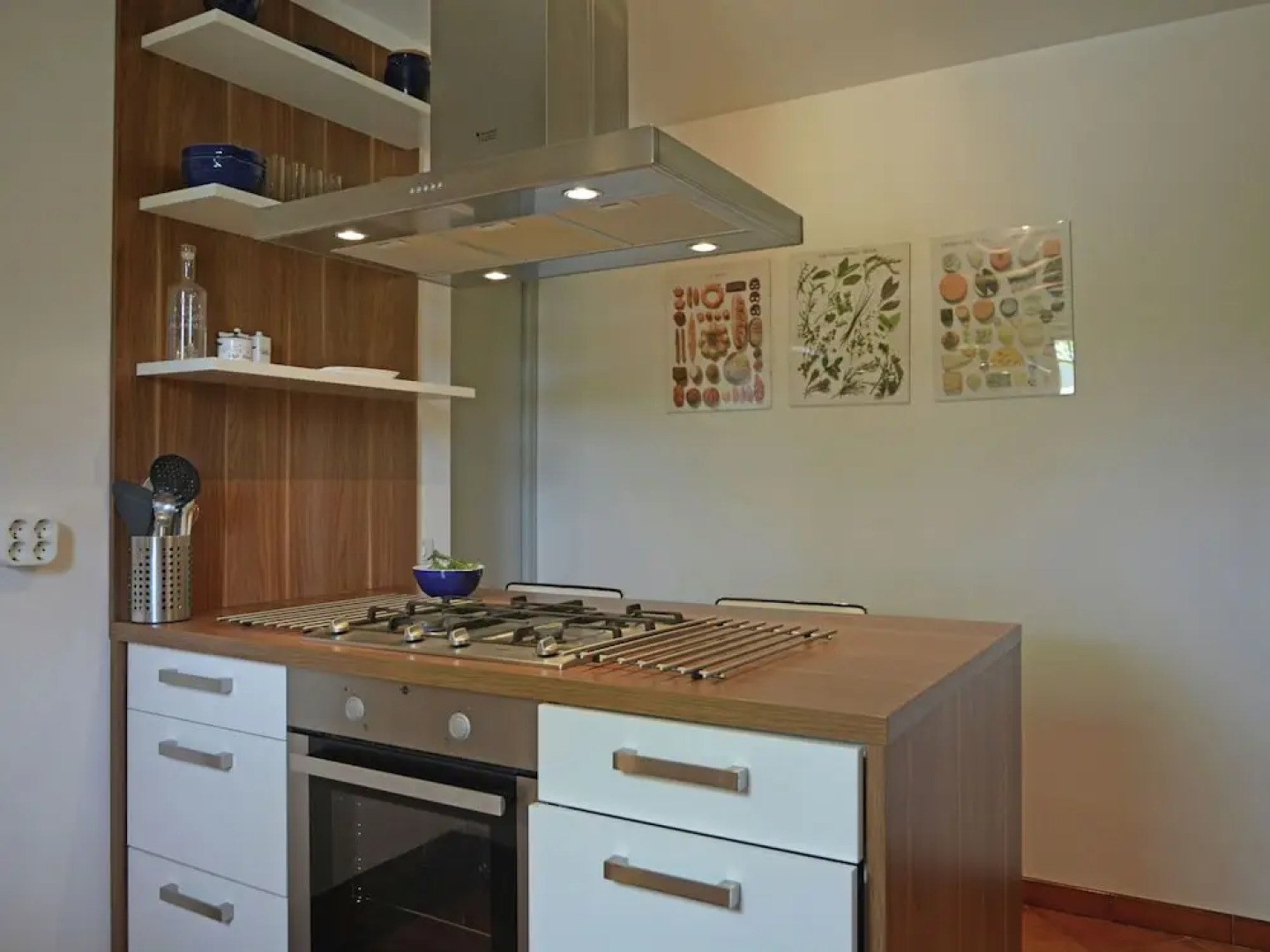 Very attractive detached villa with its own swimming pool