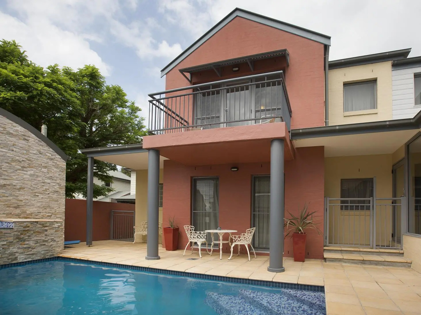 Berry Village Boutique Motel