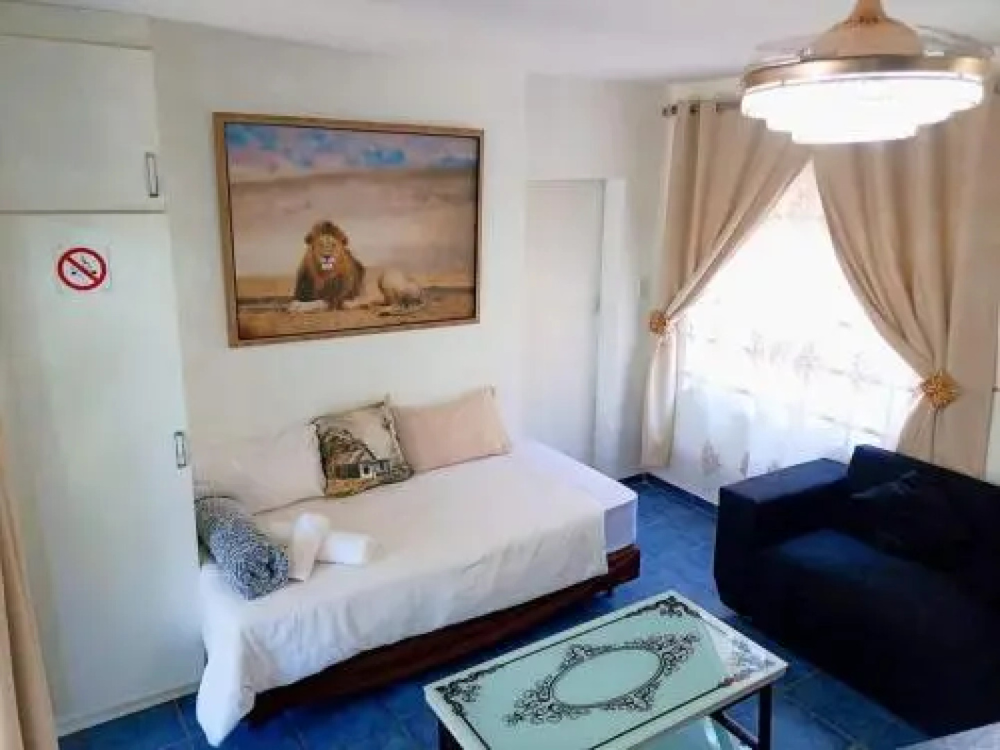 Queensburgh B&B or Self Catering