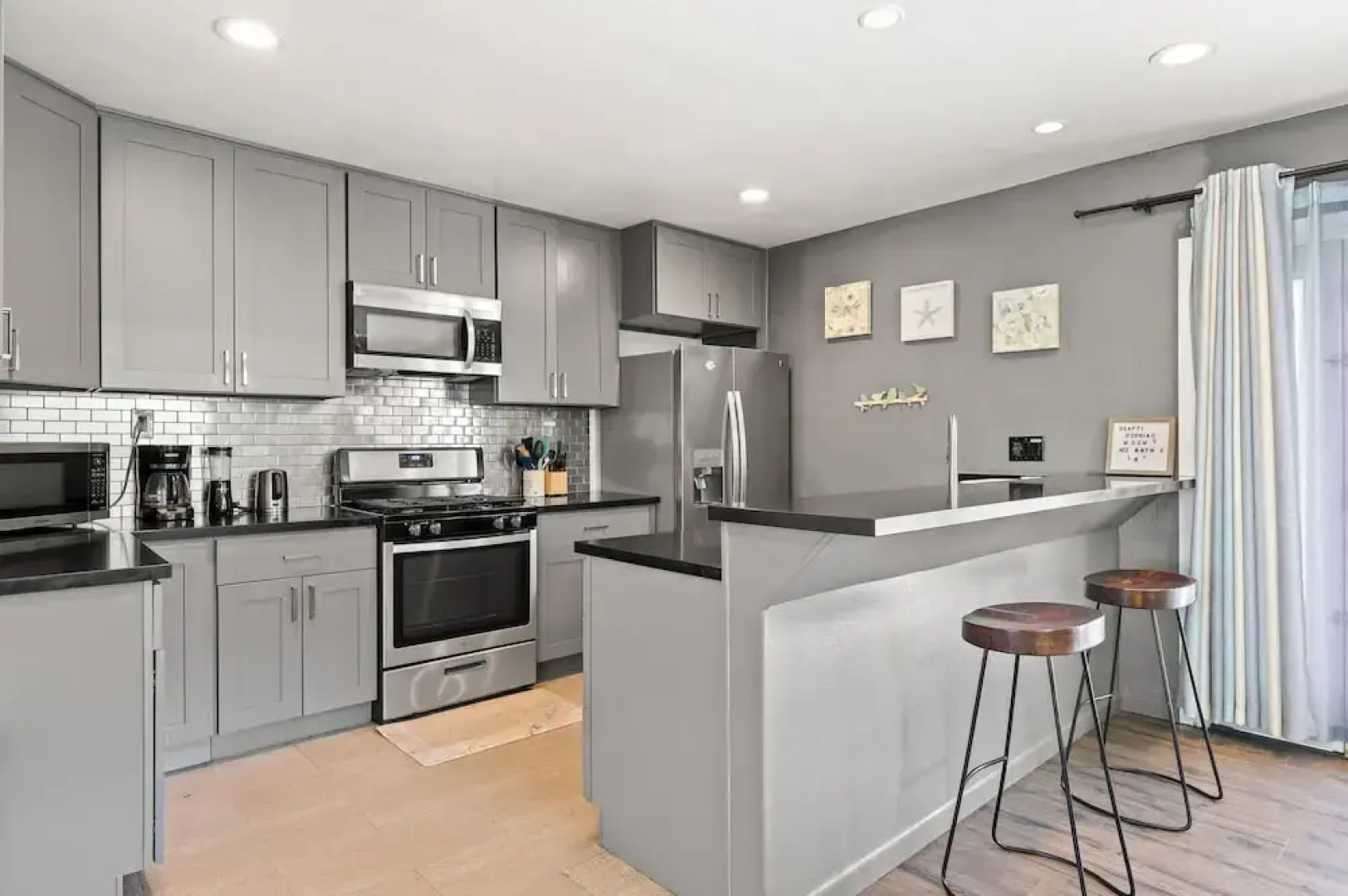 Spacious Family Friendly House in Central Location