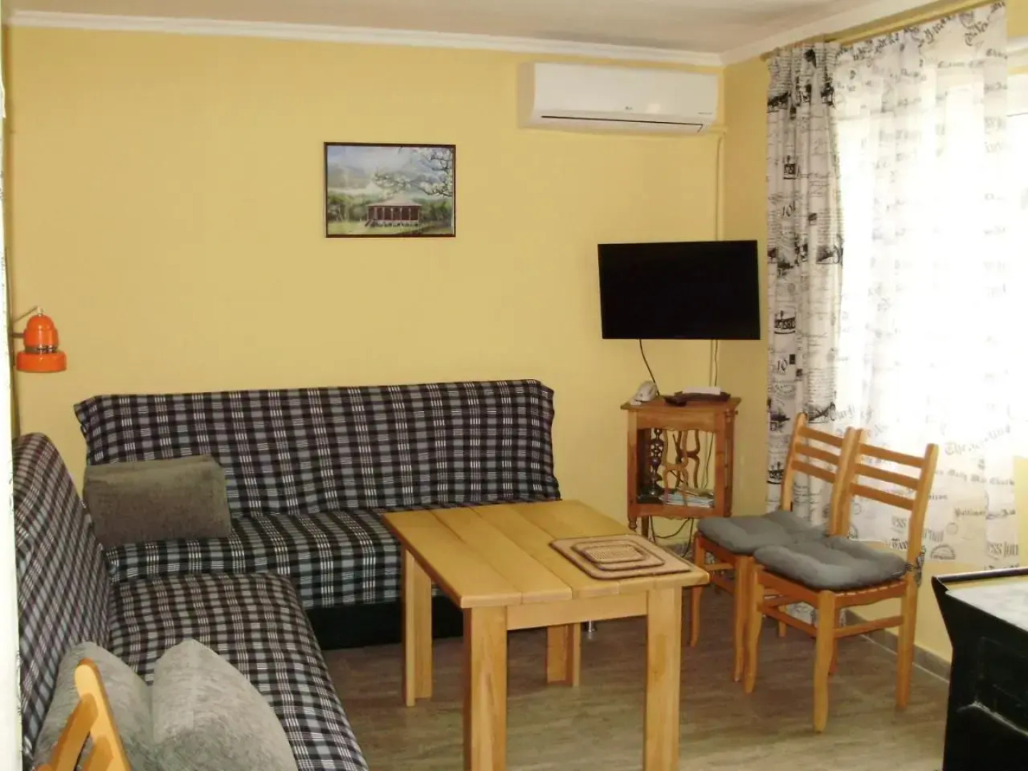 Apartment On Erekle 25a