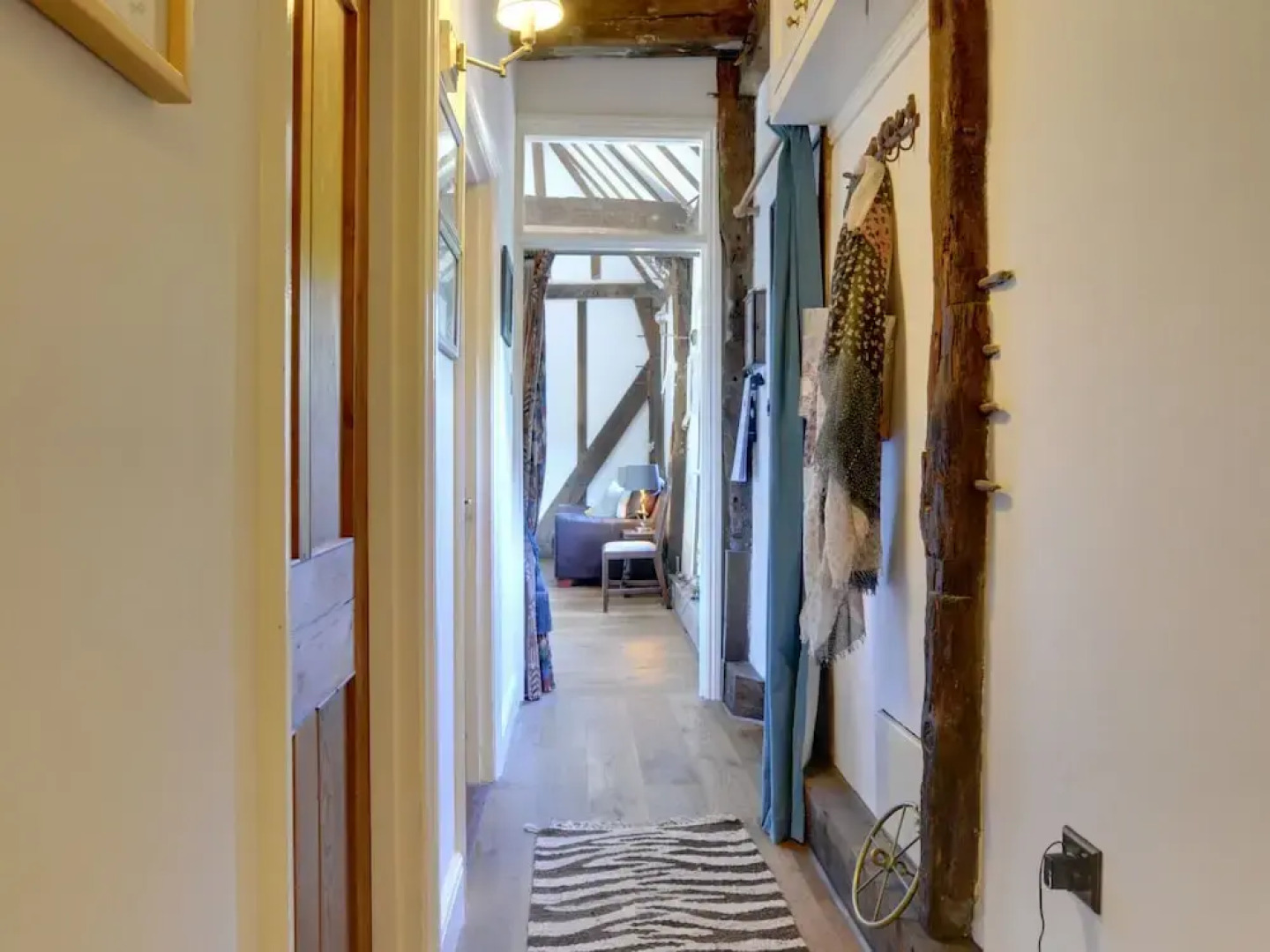 Converted Barn With Excellent Wooden Beams, High Ceiling and a Cosy Terrace