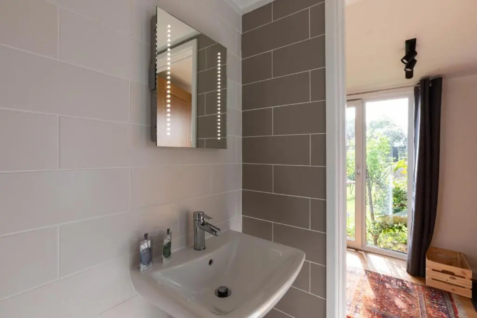 Owl and Dragon Studio