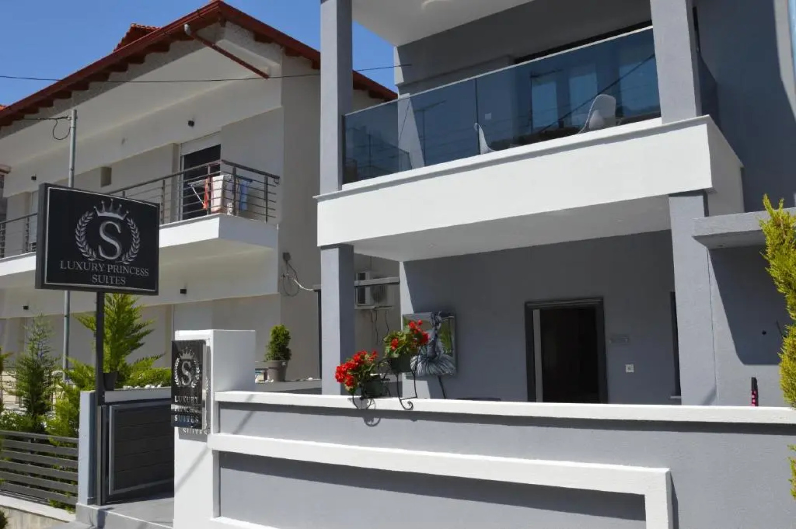 S. Luxury Princess Suite