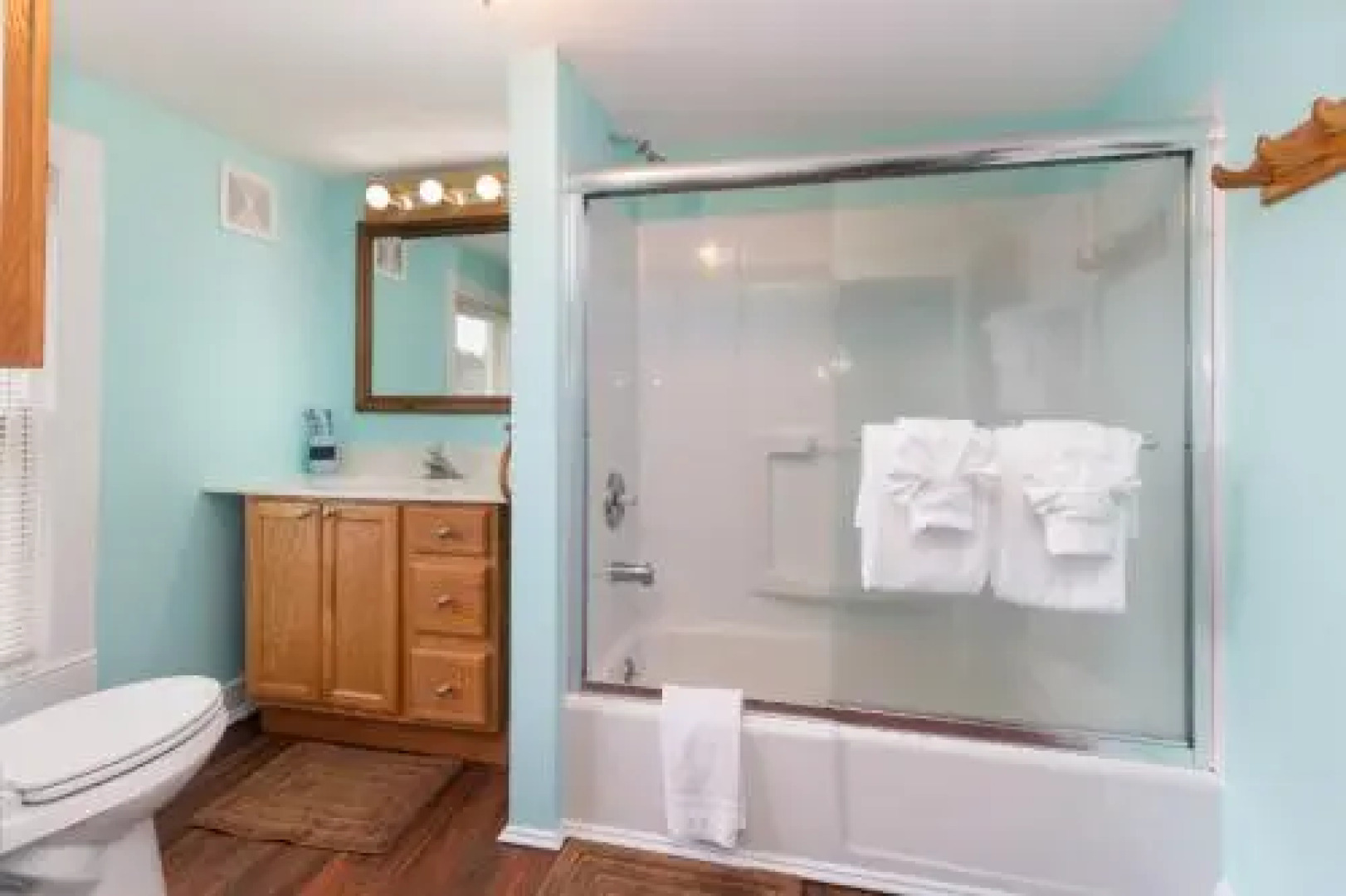 The Brooklyn Estate and Cottage