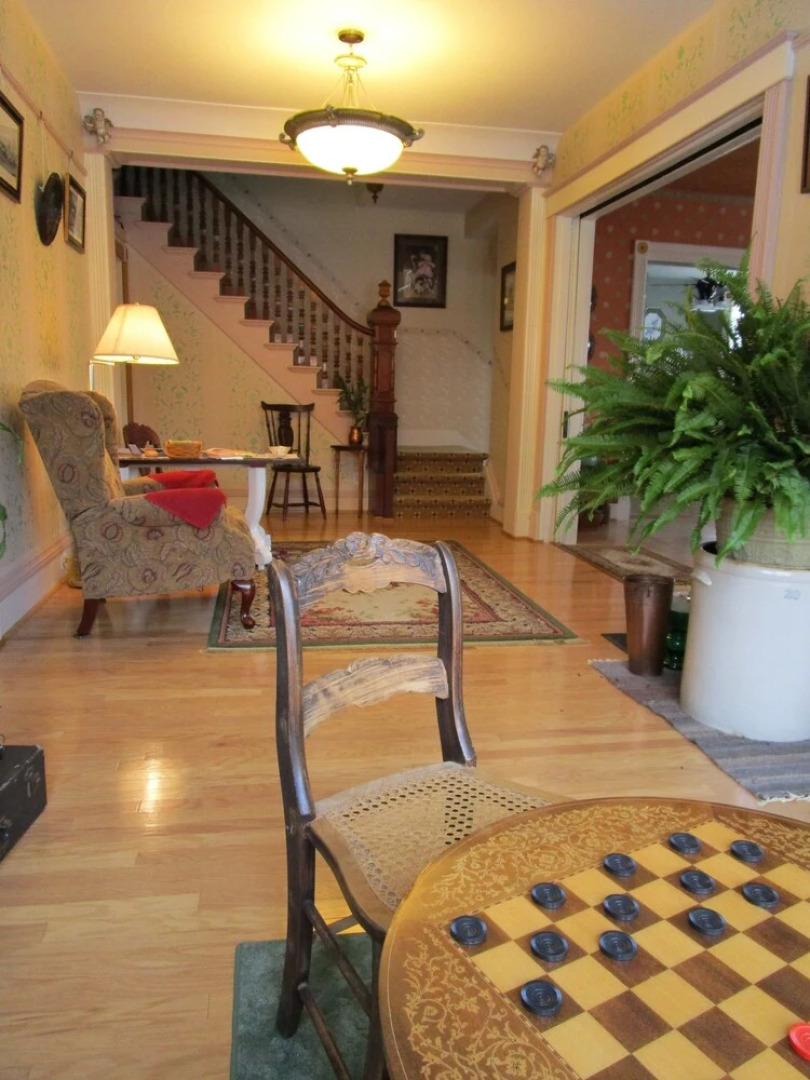 Pillow and Pantry B & B