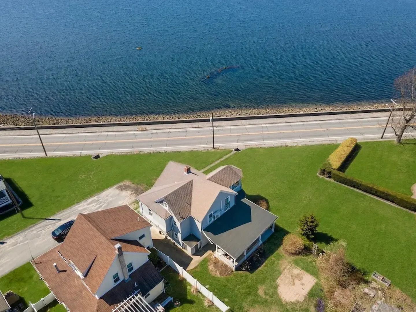 Spacious Coastal Tiverton Waterfront Getaway 3 Bedroom Cottage By Redawning