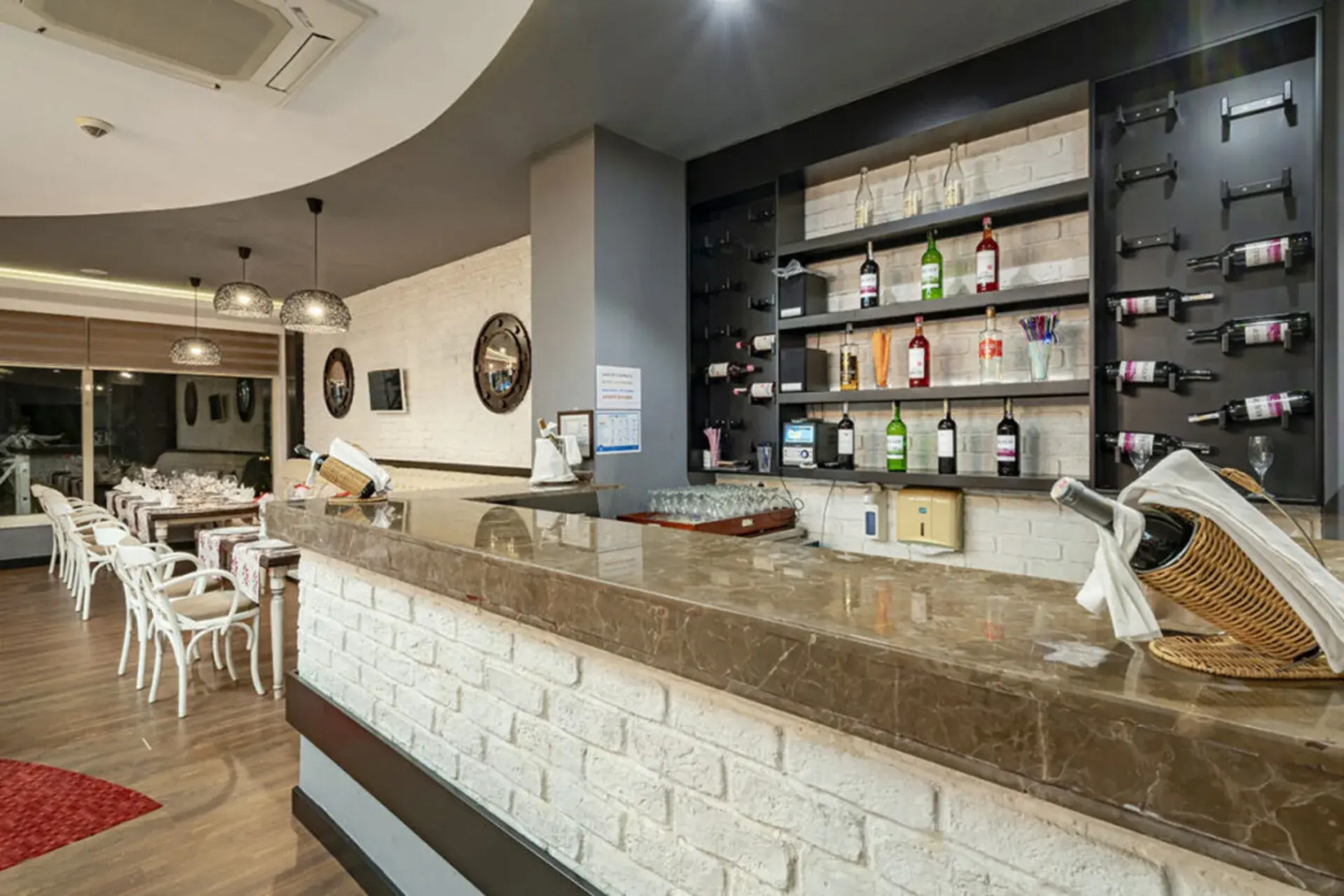 İz Flower Side Beach Hotel