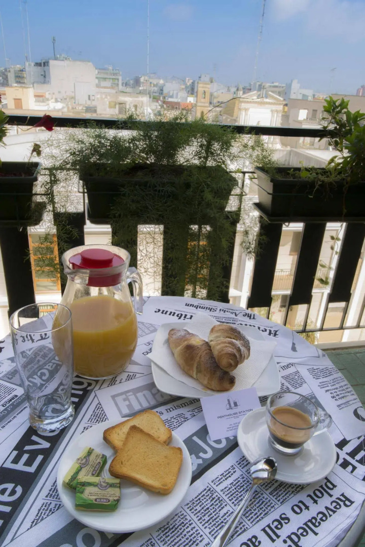 Penthouse Station Luxury Suites & Apts