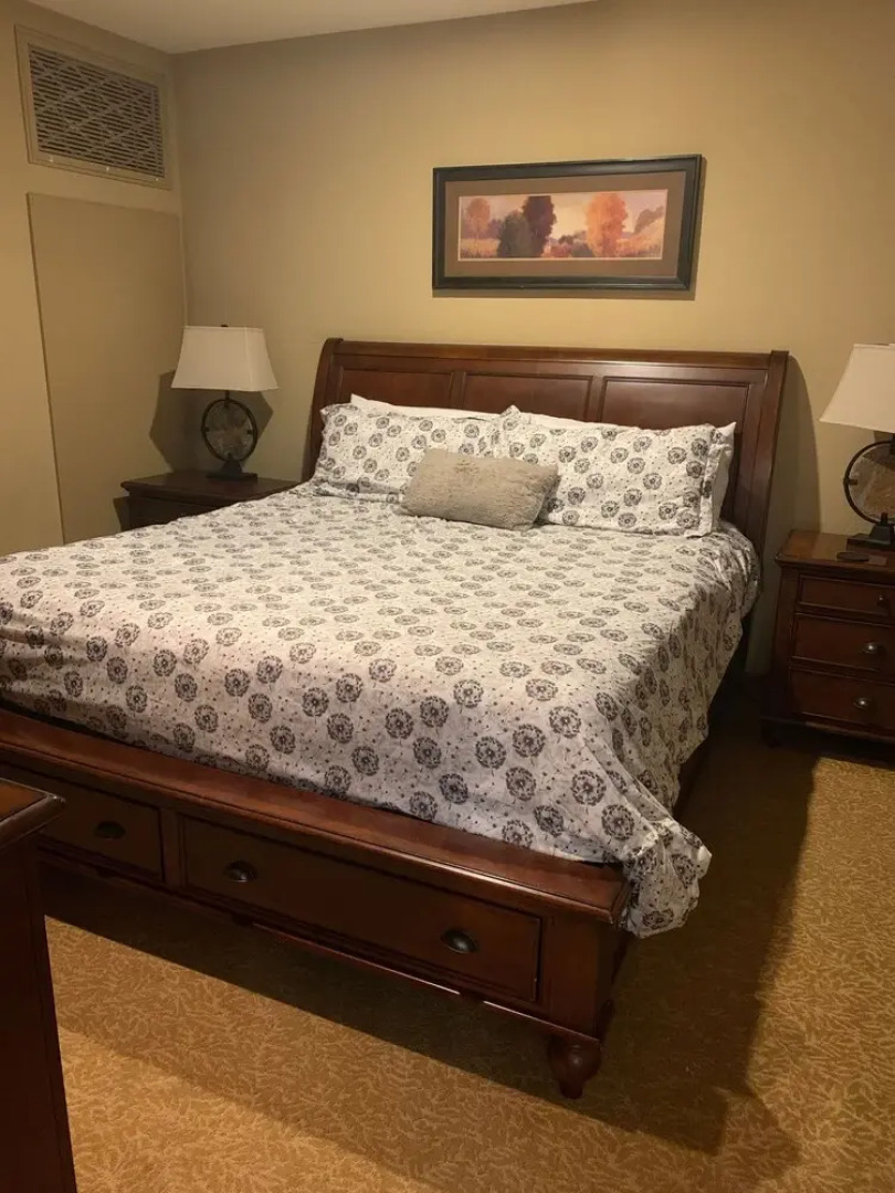 Spread Out In A Deluxe Suite En Suite Listed