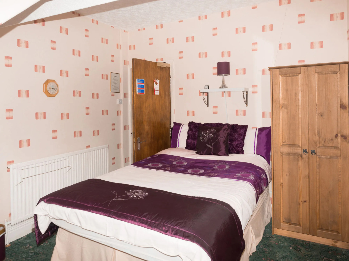 Home and Away Guesthouse