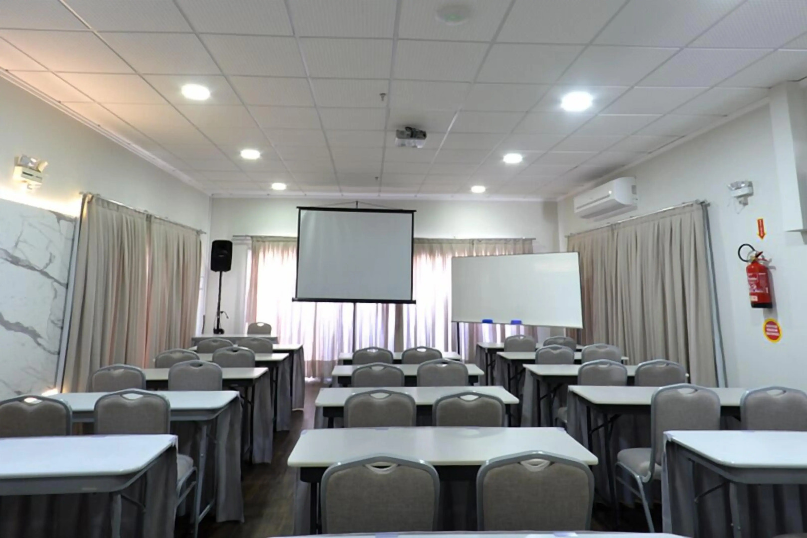 Innovare Slim Hotel Itajaí