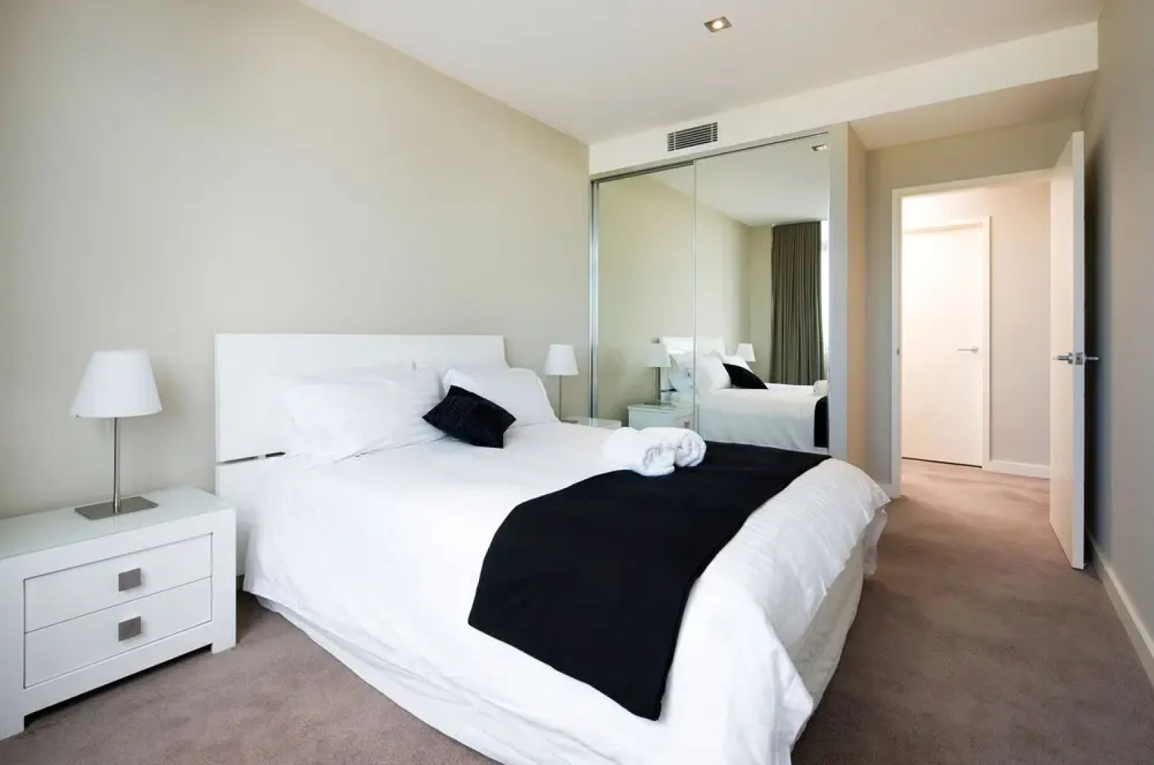 Claremont Quarter Luxury Apartment