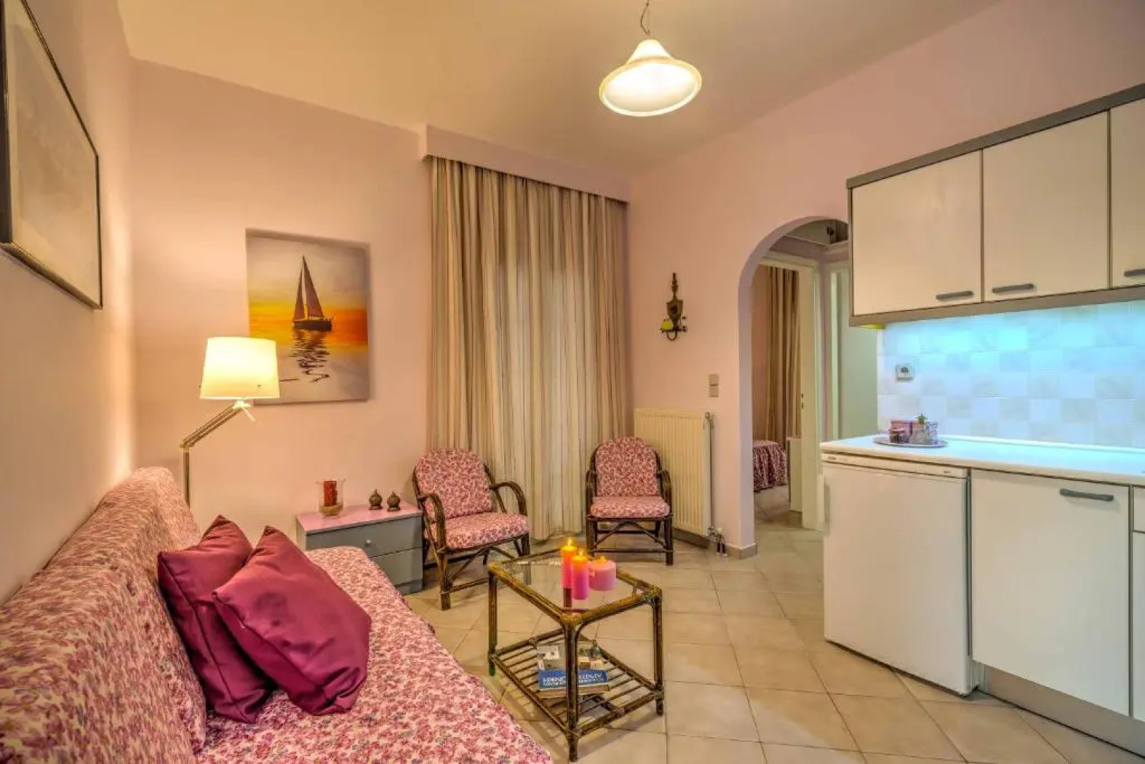 BBQ-Balcony-42Mbps-King-Backyard-Full Kitchen-2