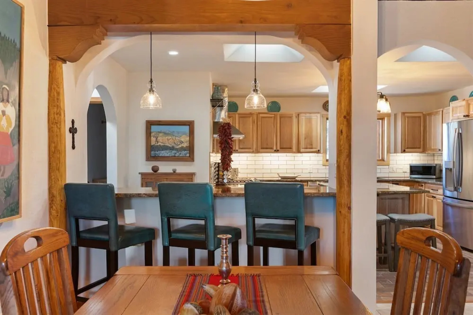 Sunlit Pines - Tucked in the Trees, Private Escape, Easy Drive to Plaza - NEW Listing