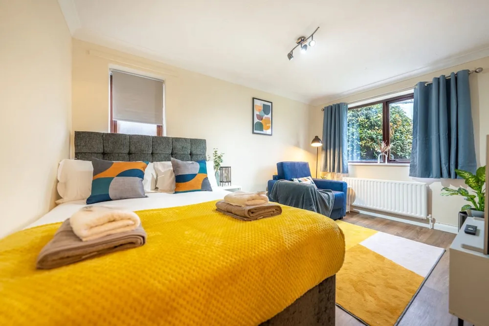 Staines Studio Apartment - Heathrow