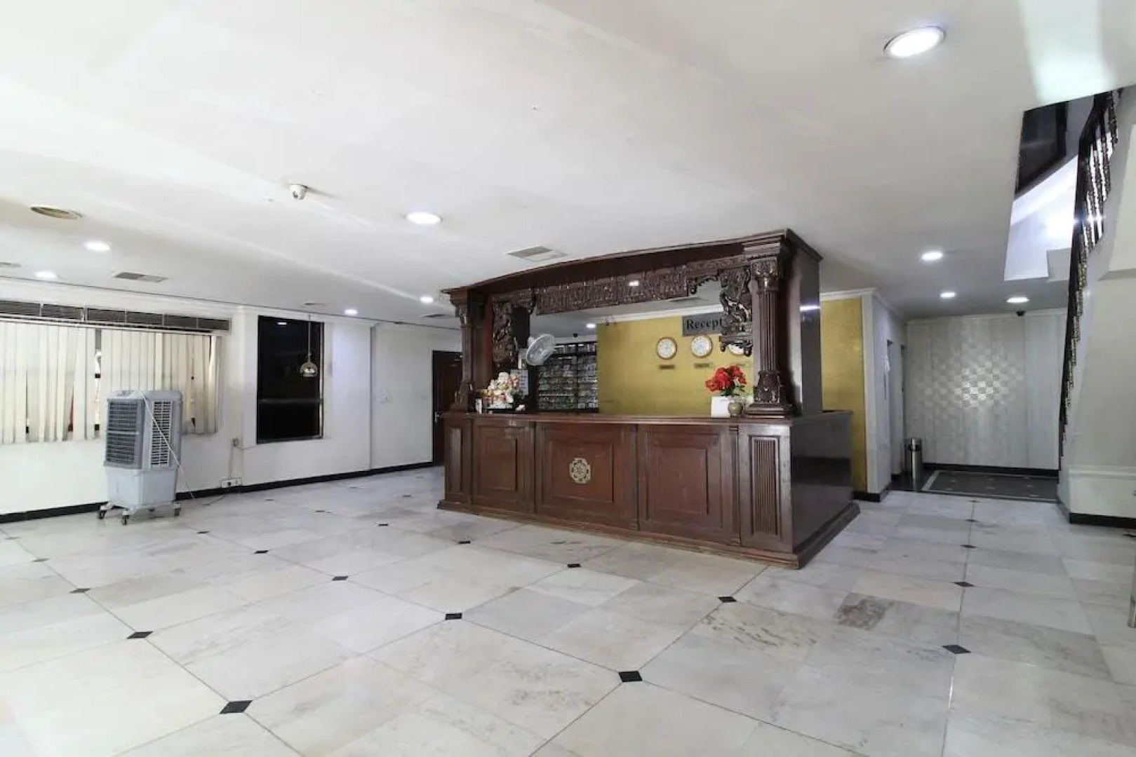 Capital O 1780 Hotel Belsons Taj Mahal