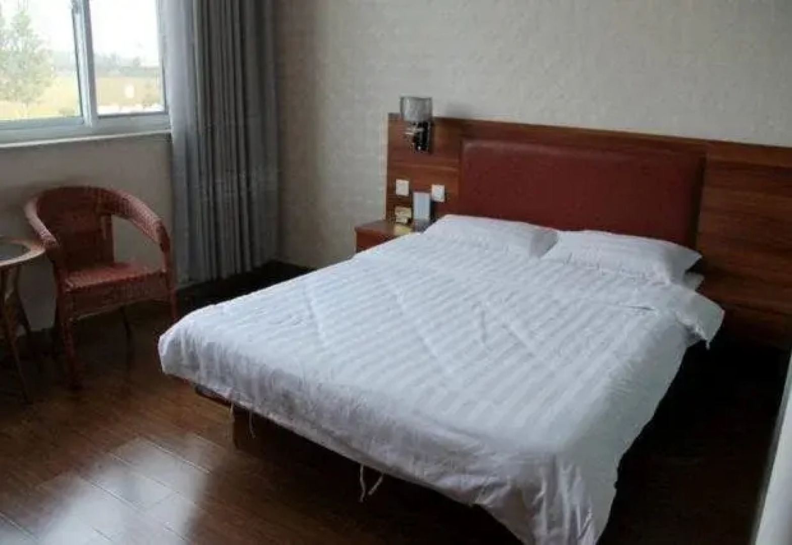 Xianghua Express Inn