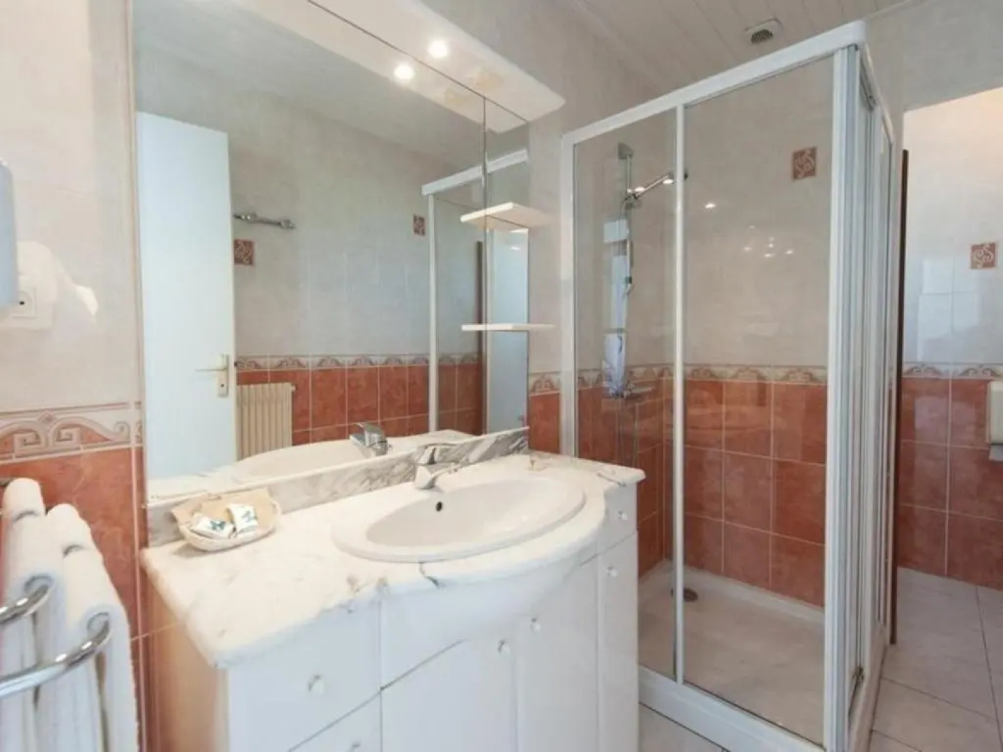 Gîte Saint-Urbain, 3 pièces, 4 personnes - FR-1-426-303