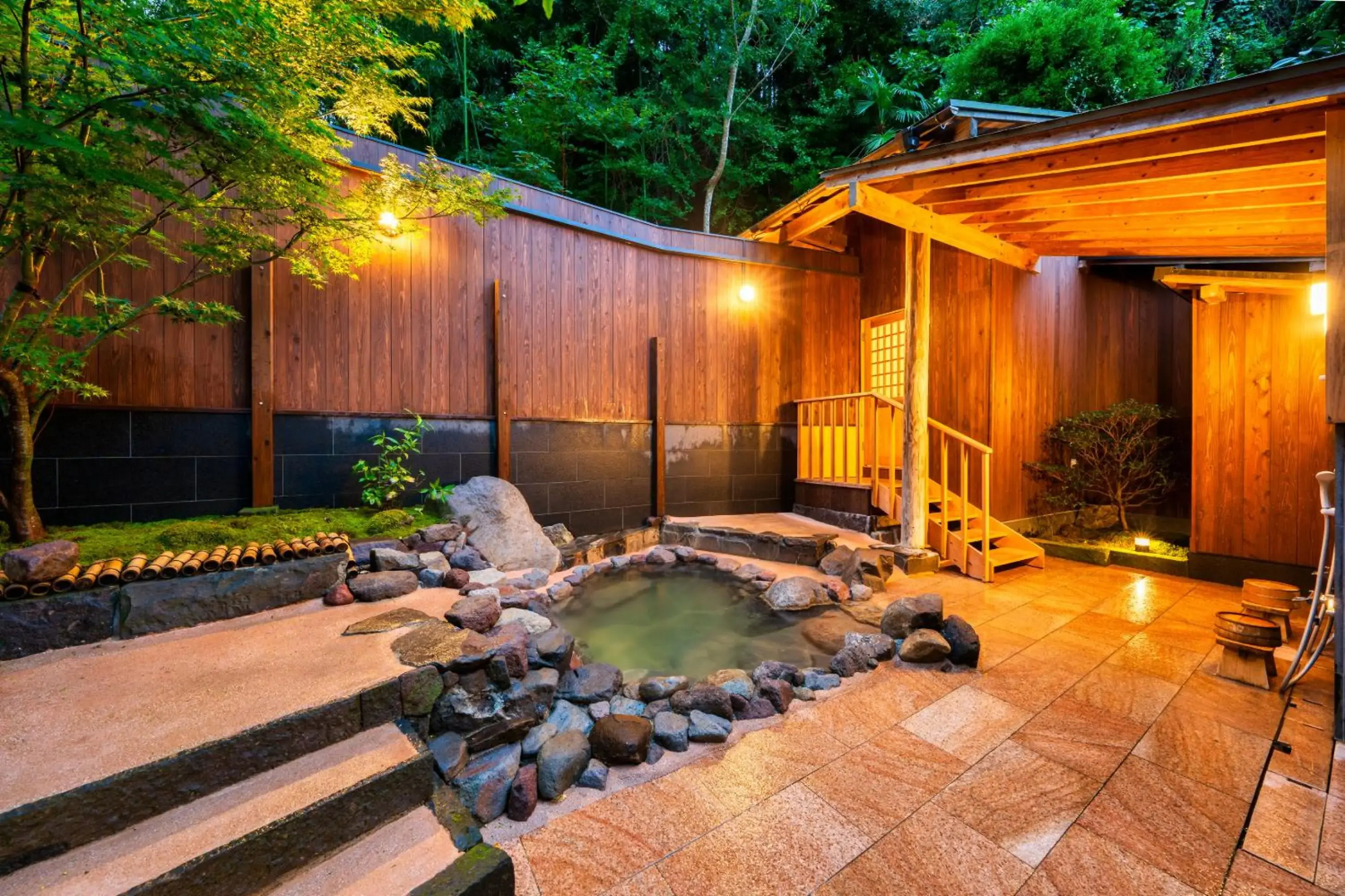 Beppu Onsen Beppu Showaen