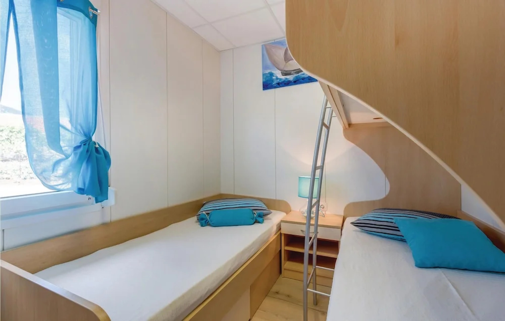 Stunning Home in Nerezine With Jacuzzi, Wifi and 2 Bedrooms