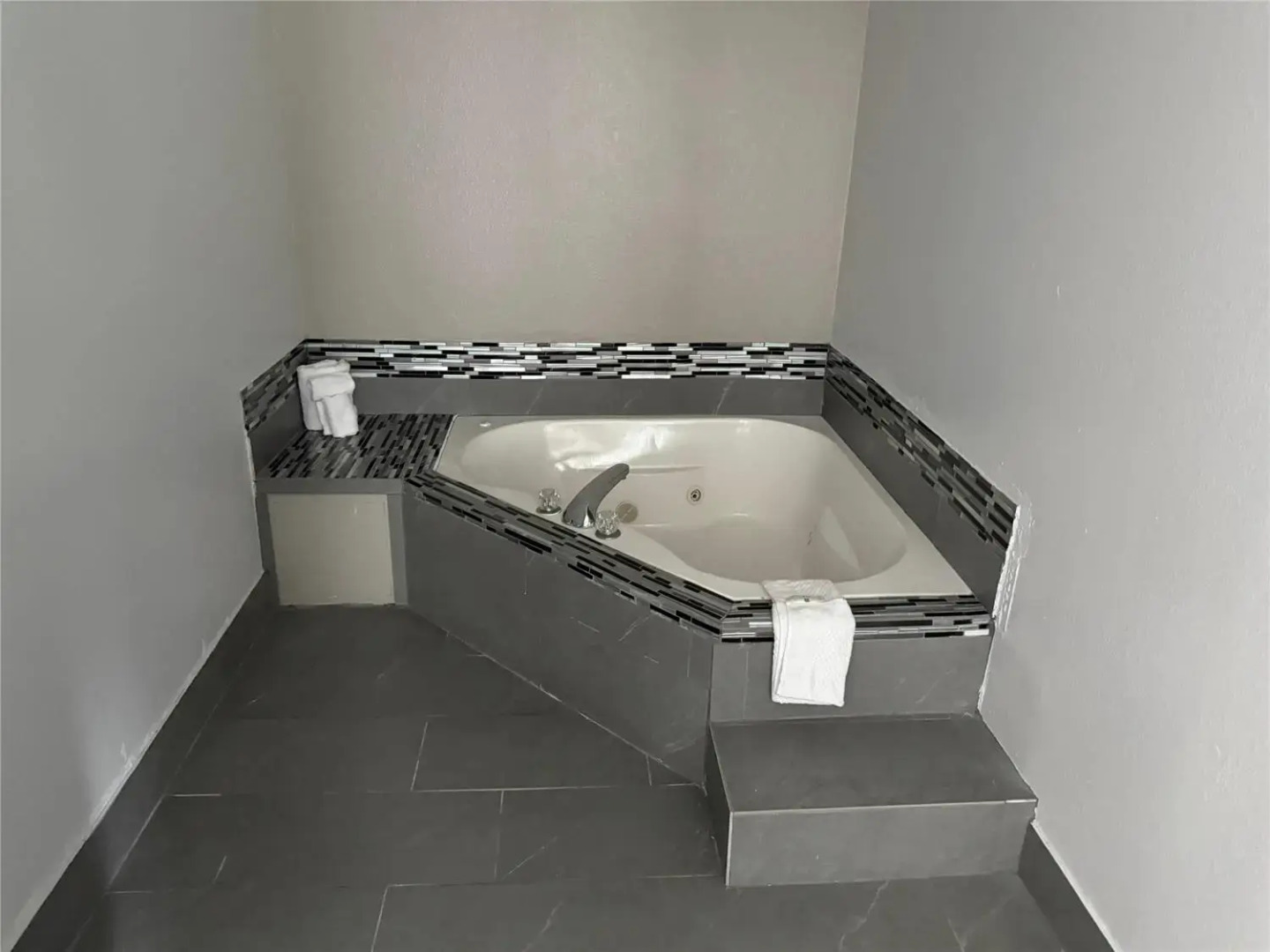 Quality Inn & Suites Biloxi - Ocean Springs