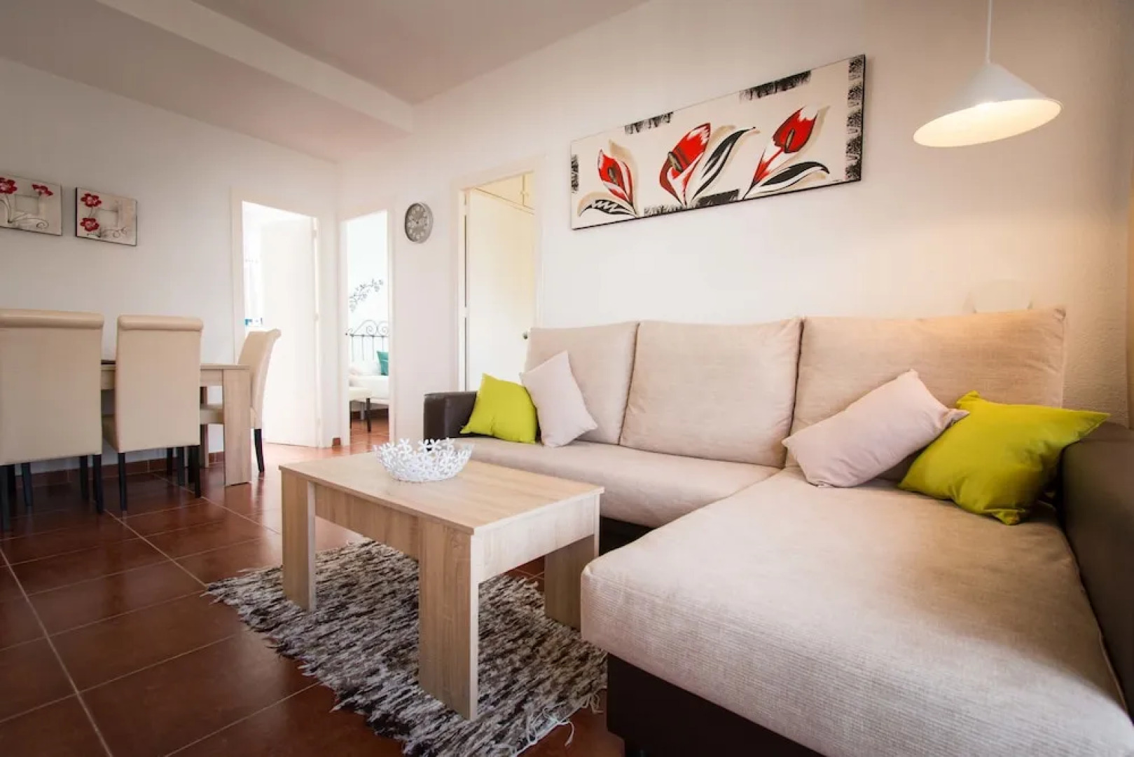 Holidays2Torremolinos Apartamento de 3 dormitorios con terraza y piscina comunitaria