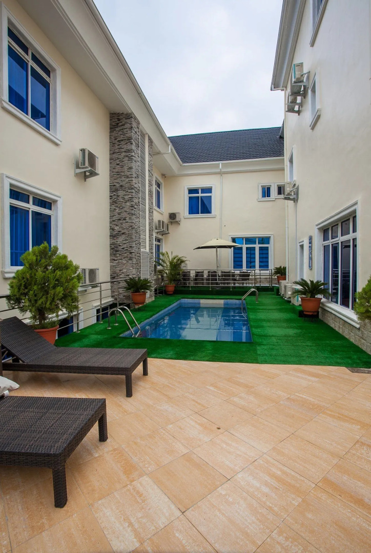 Fritz Apartments and Suites