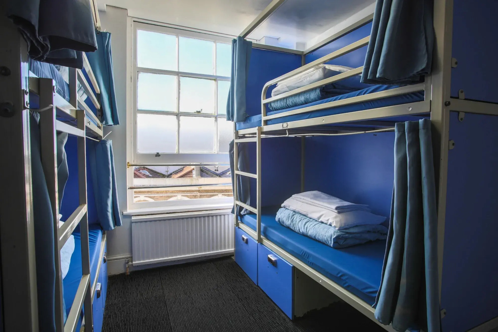 Smart Hyde Park View - Hostel